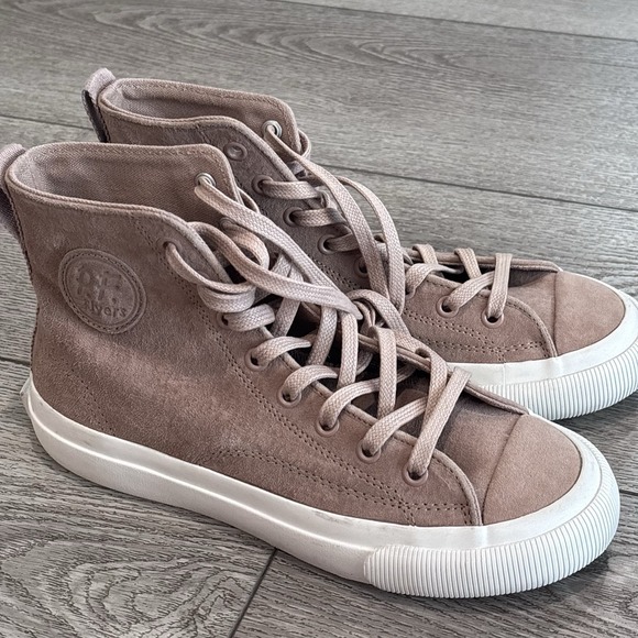 High-Top White Canvas Sneakers Built for Retro Looks and  PF Flyers All American High‎ Top Suede Retro Classic Sneaker Blush Womens 7.5